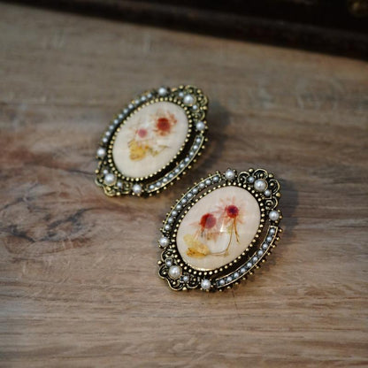 Dry Flowers Vintage Earrings