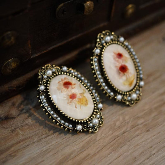 Dry Flowers Vintage Earrings