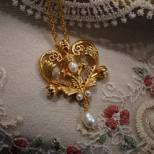 Vintage Gold Filigree Necklace