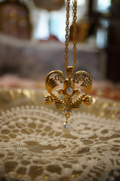 Vintage Gold Filigree Necklace