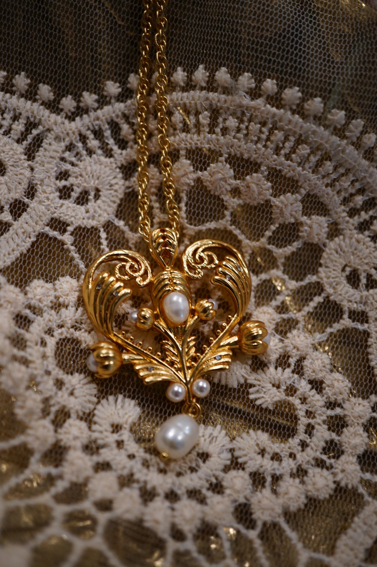 Vintage Gold Filigree Necklace