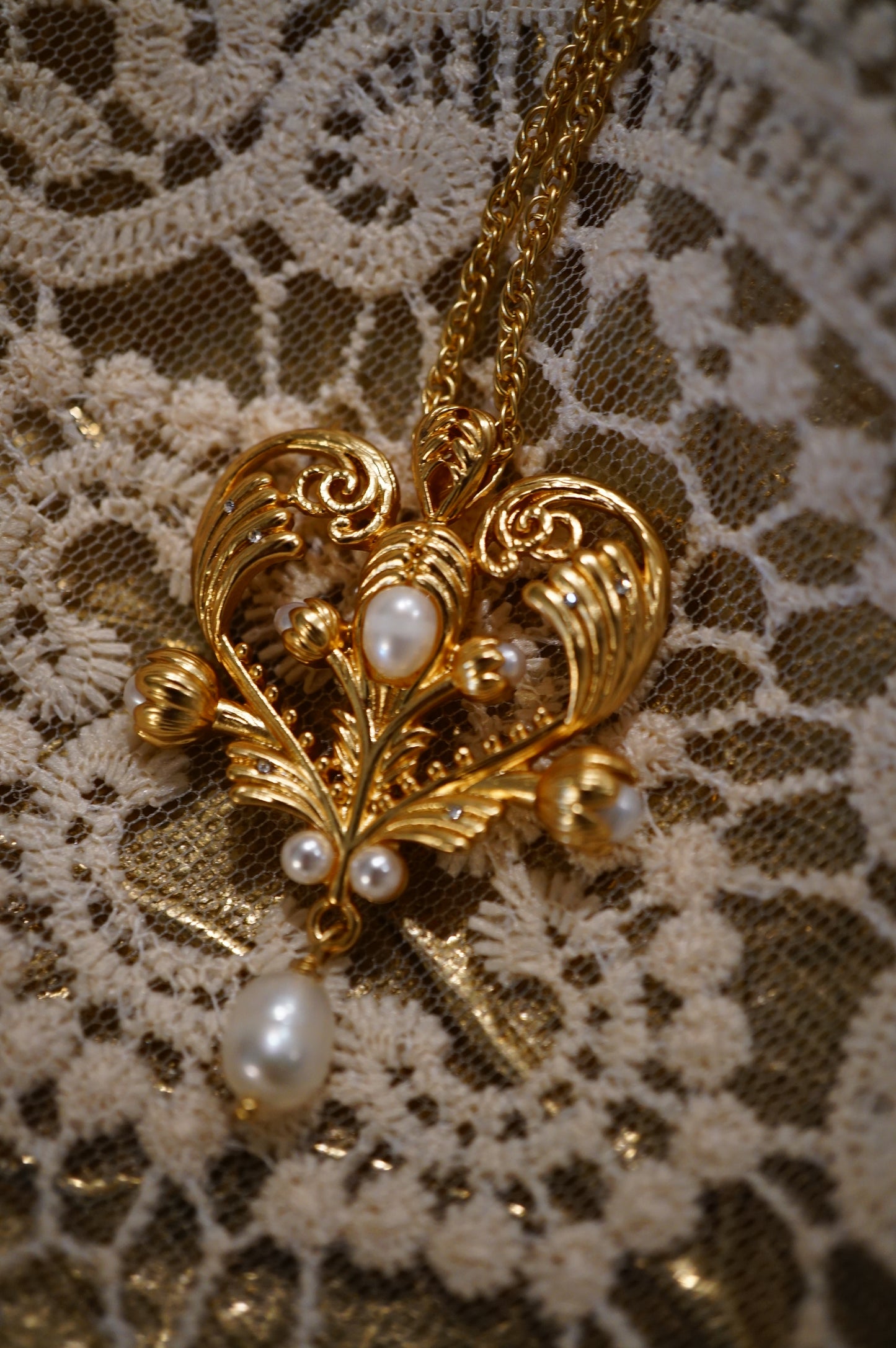 Vintage Gold Filigree Necklace