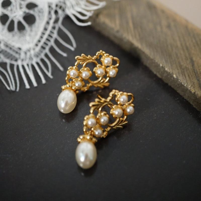 Vintage Gold Floral Freshwater Pearl Earrings