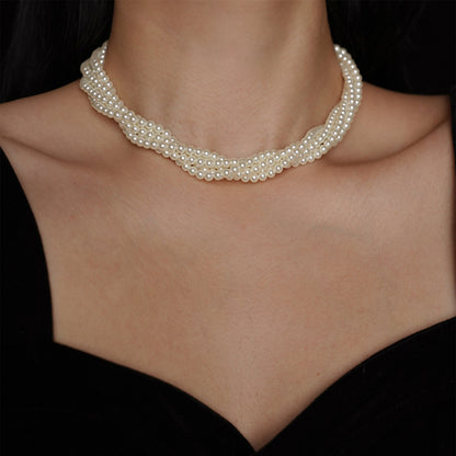 Elegant Pearl Necklace