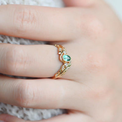 Vintage Emerald Vine Ring