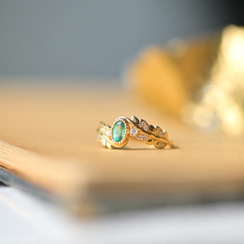 Vintage Emerald Vine Ring